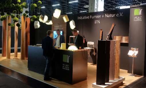 Bilder: Endlich wieder in Prsenz: Die IFN mit tollem Furnier auf der interzum. Fotos: IFN 